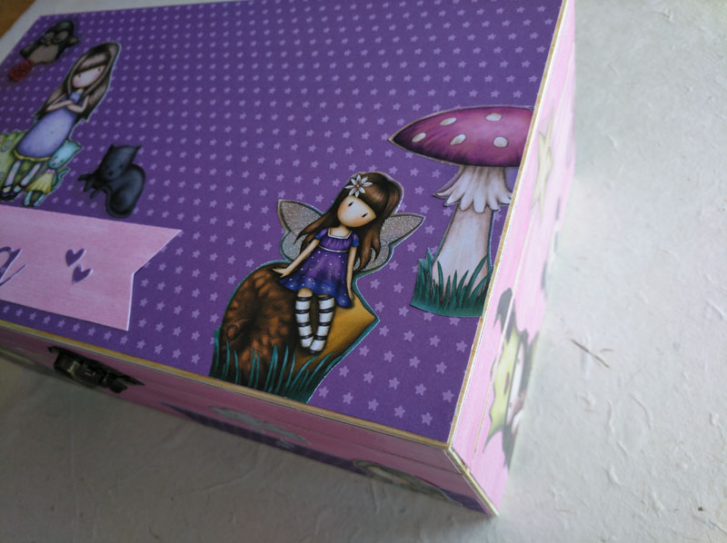 Caja Gorjuss scrapiluca 05